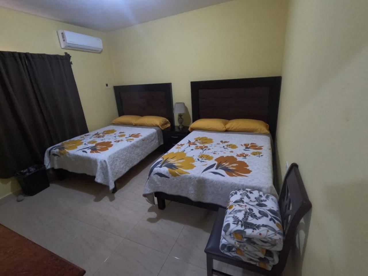Hotel Prado'S Puerto San Carlos Bagian luar foto